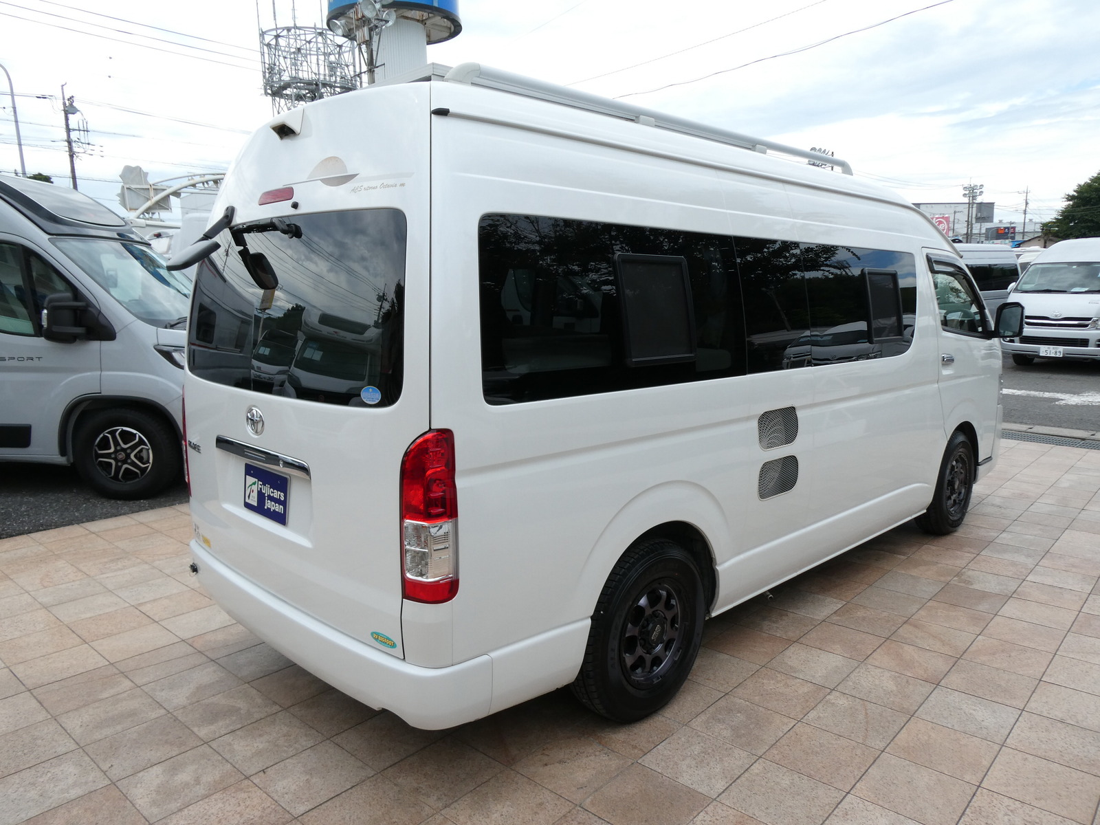 キャンピングカーバンコン