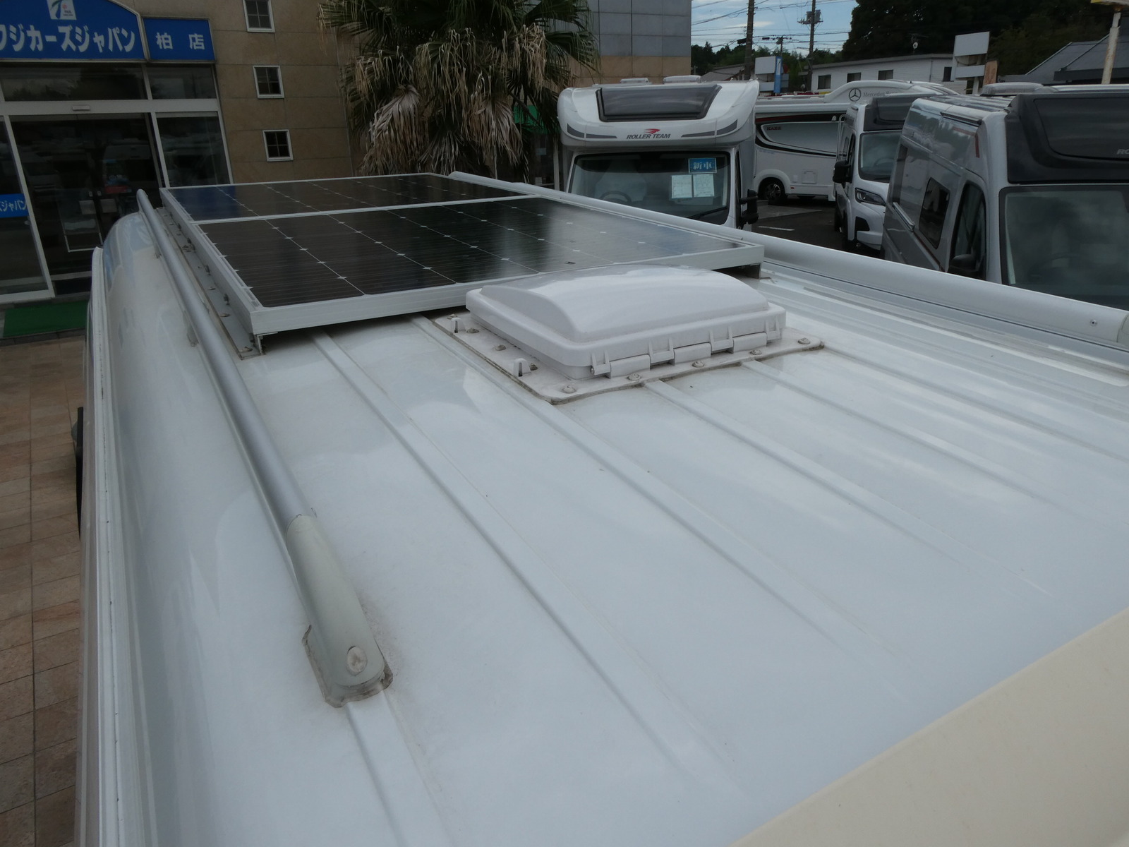 キャンピングカーバンコン