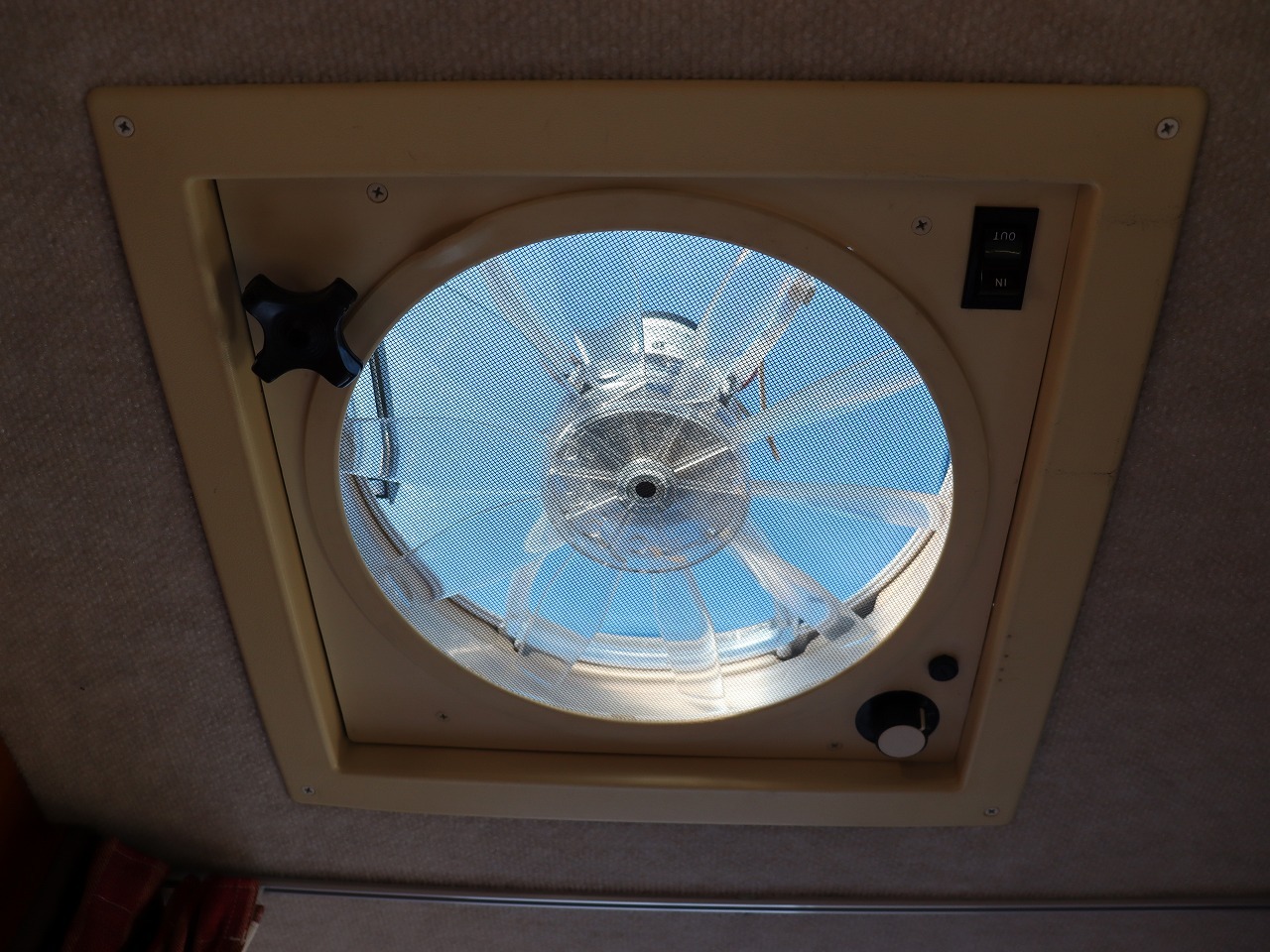 キャンピングカーキャブコン