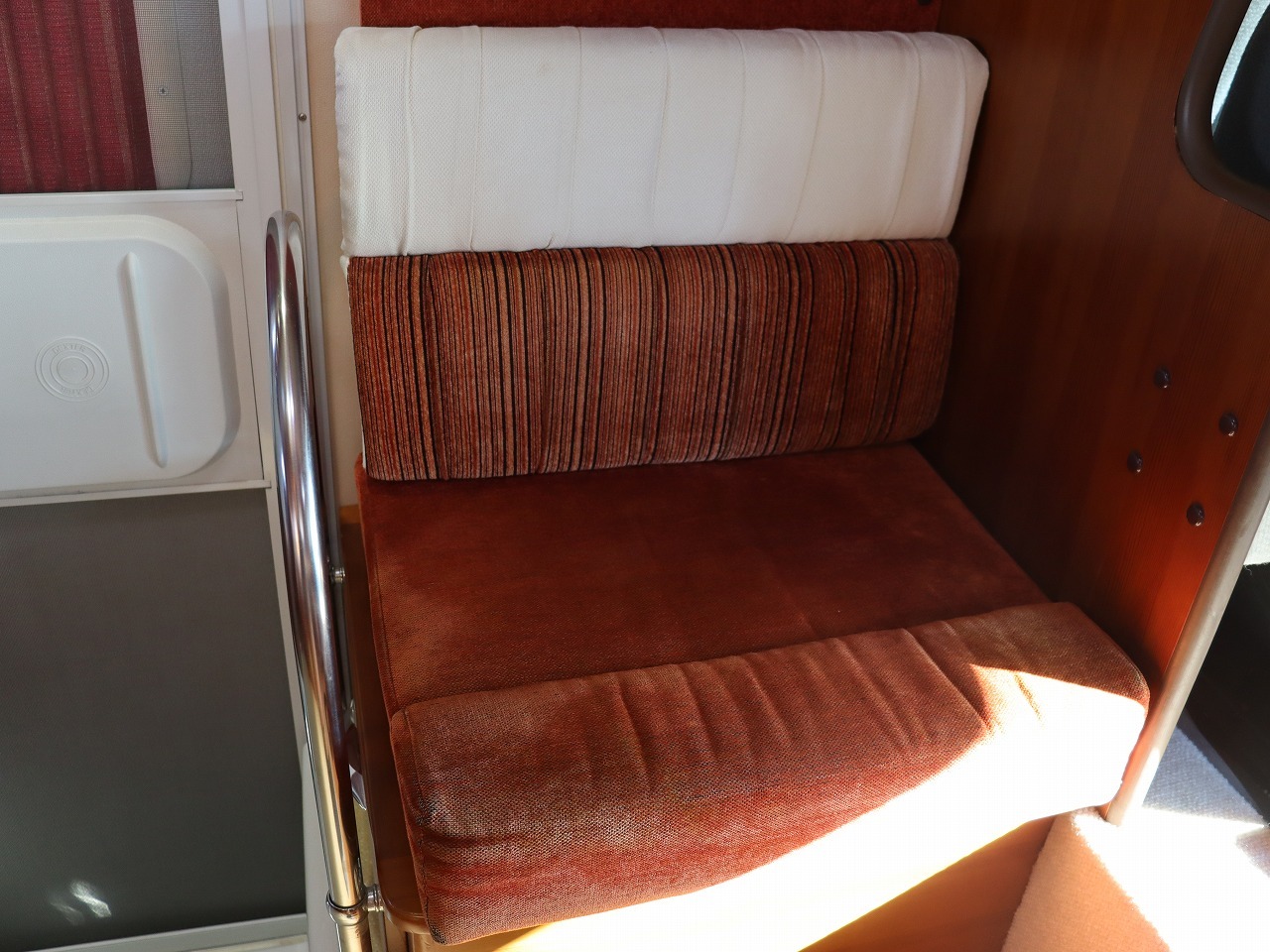 キャンピングカーキャブコン