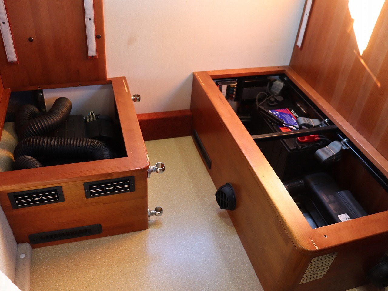 キャンピングカーキャブコン