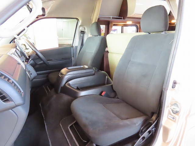 キャンピングカーバンコン