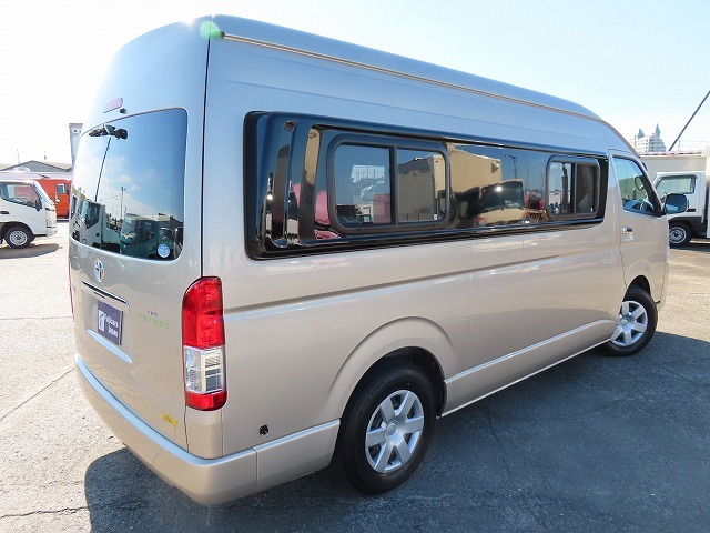 キャンピングカーバンコン