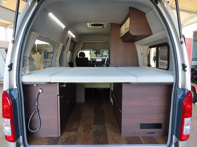 キャンピングカーバンコン