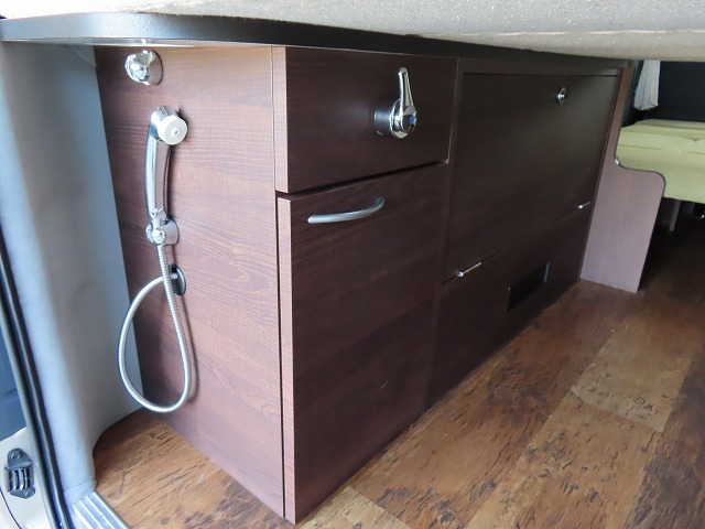 キャンピングカーバンコン