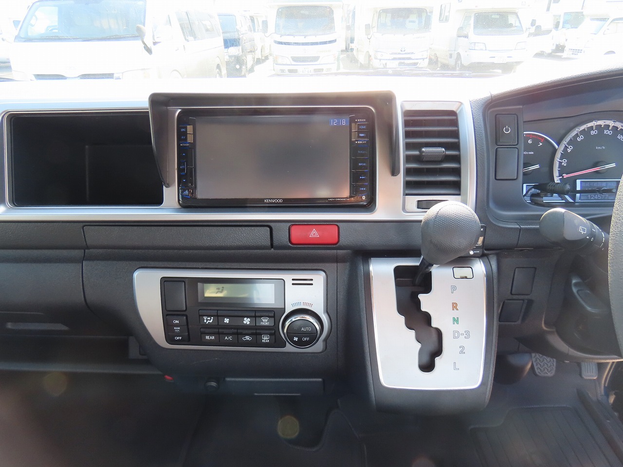 キャンピングカーバンコン