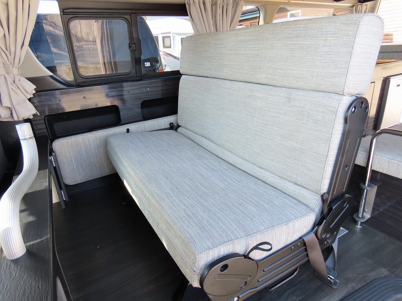 キャンピングカーバンコン