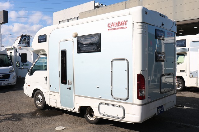 キャンピングカーキャブコン