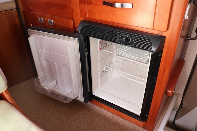 キャンピングカーキャブコン