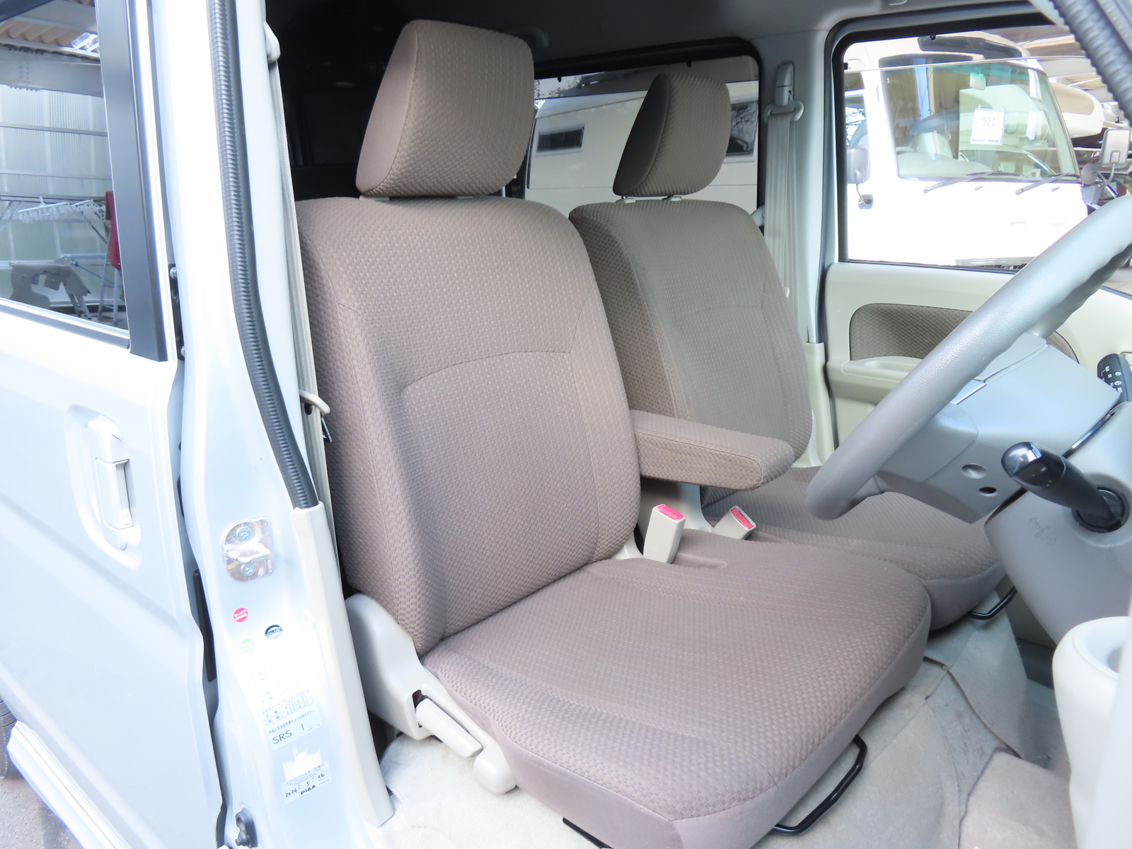 キャンピングカー軽キャンパー