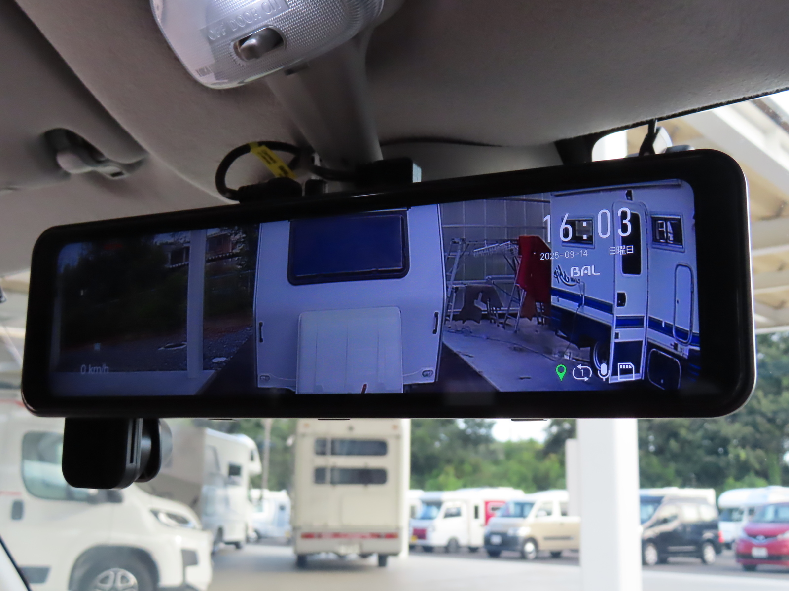 キャンピングカー軽キャンパー