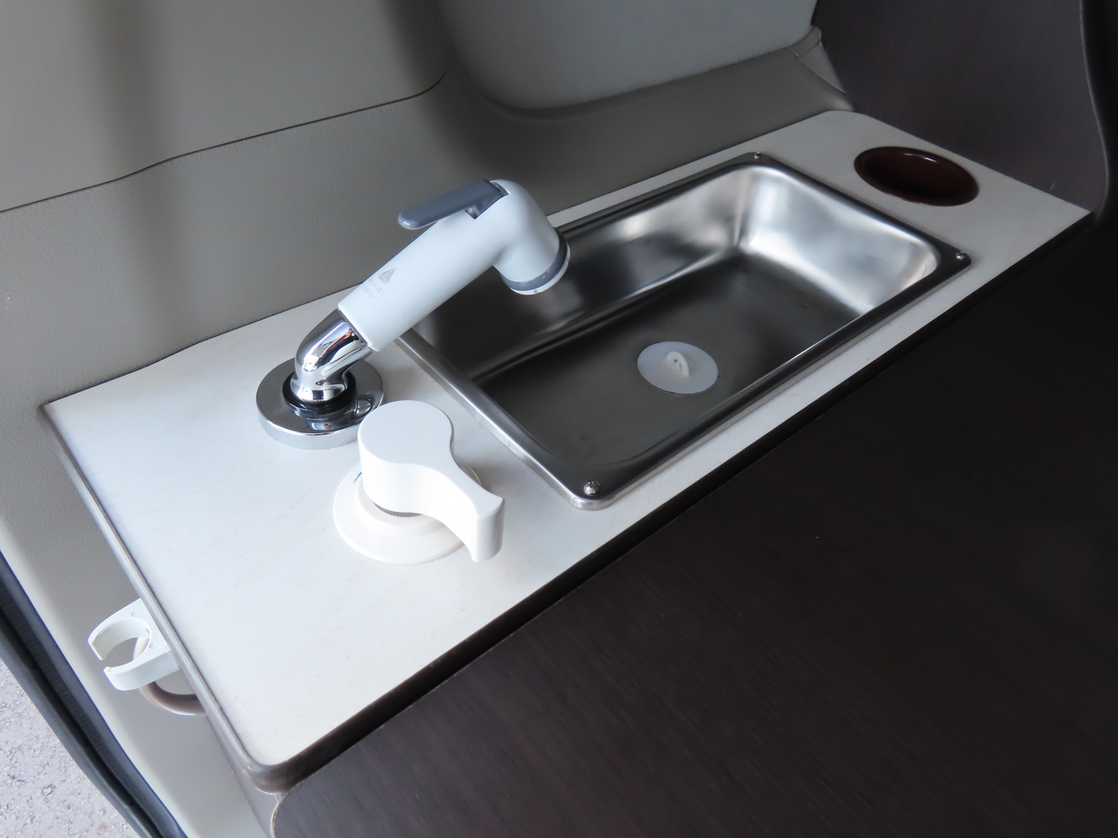 キャンピングカー軽キャンパー