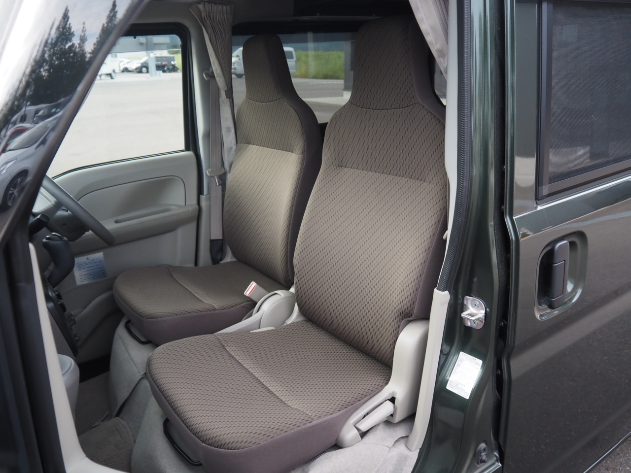 キャンピングカー軽キャンパー