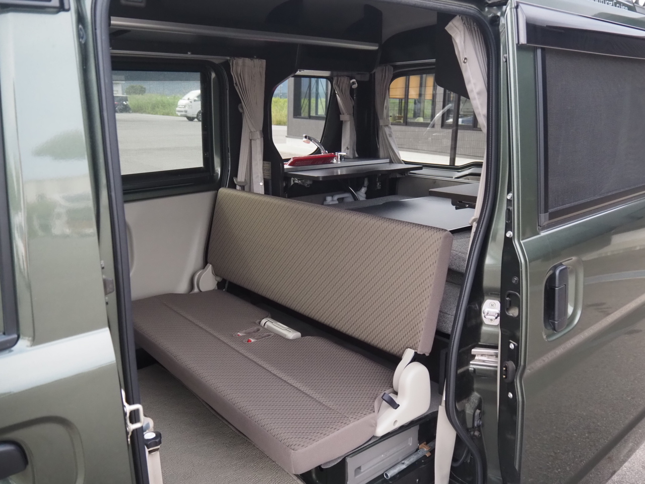 キャンピングカー軽キャンパー