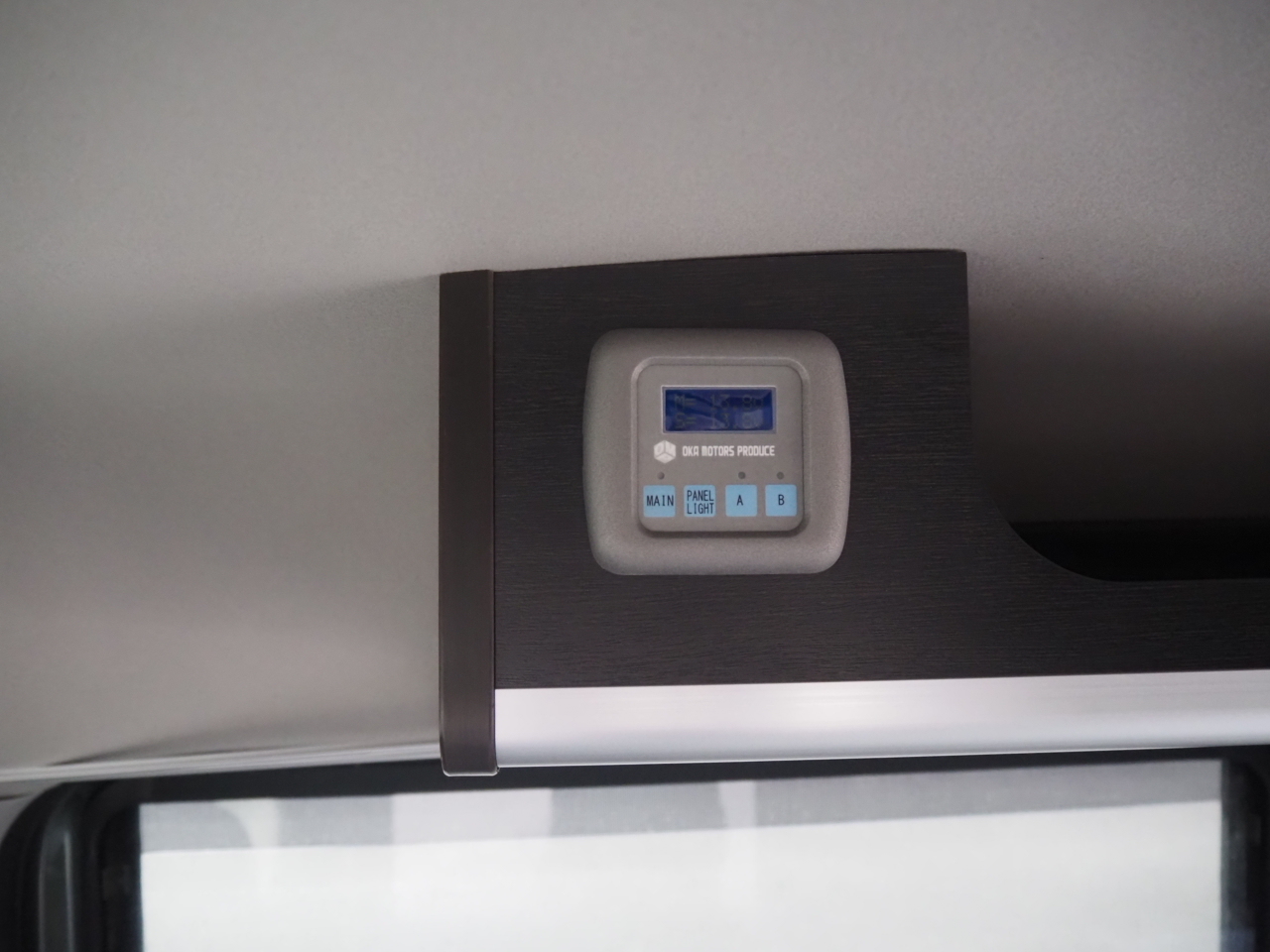 キャンピングカー軽キャンパー