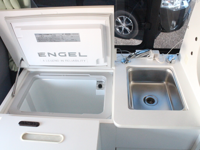 キャンピングカーバンコン