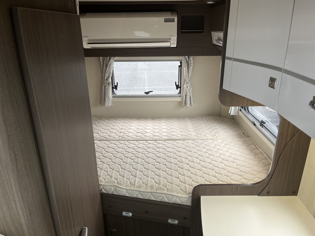 キャンピングカーキャブコン