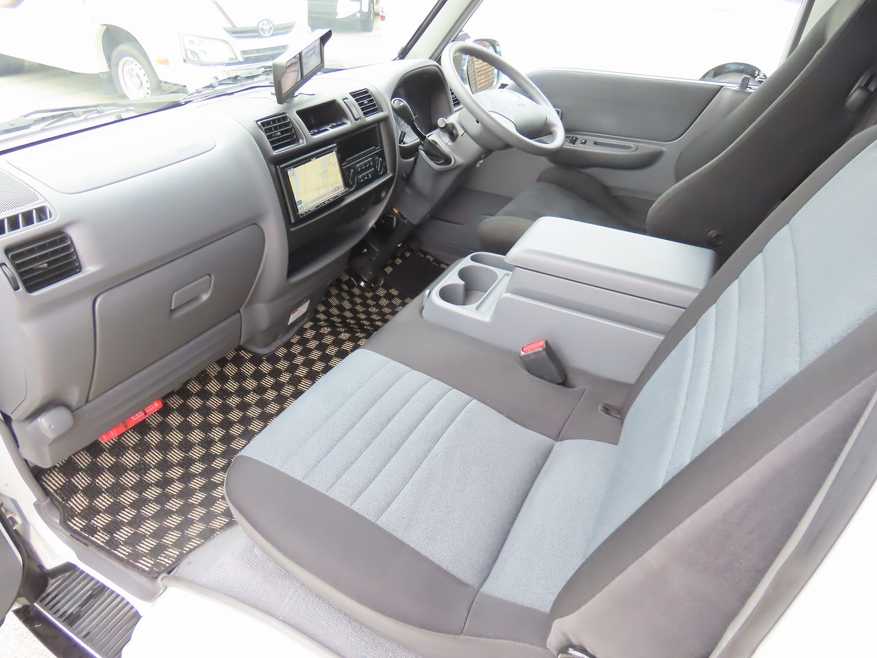 キャンピングカーキャブコン