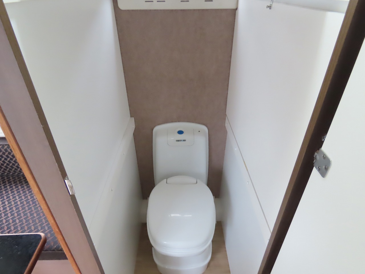 キャンピングカーキャブコン