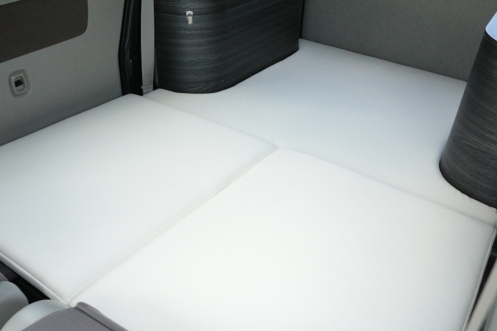 キャンピングカー軽キャンパー