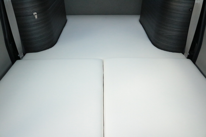 キャンピングカー軽キャンパー