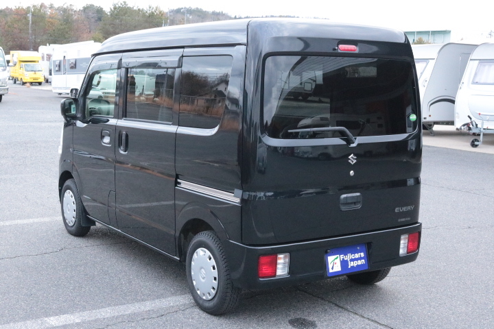 キャンピングカー軽キャンパー