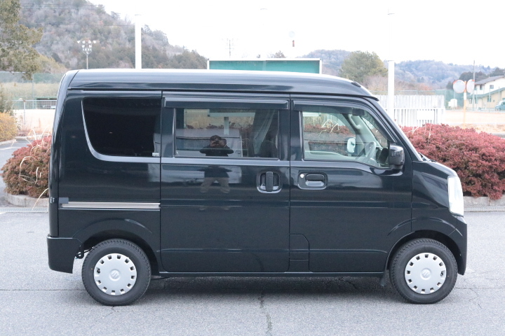 キャンピングカー軽キャンパー