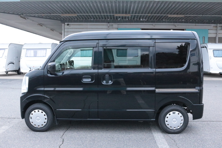 キャンピングカー軽キャンパー