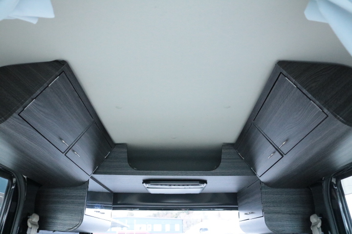 キャンピングカー軽キャンパー