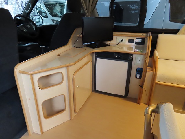 キャンピングカーバンコン