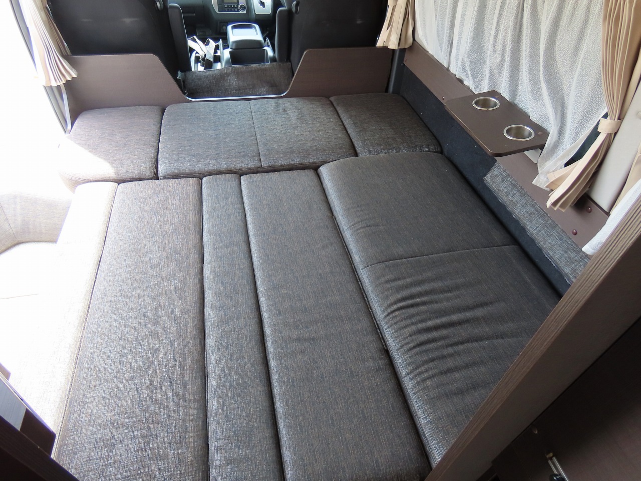 キャンピングカーバンコン