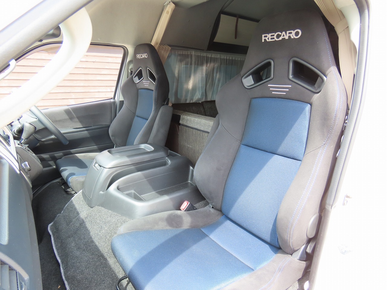 キャンピングカーバンコン