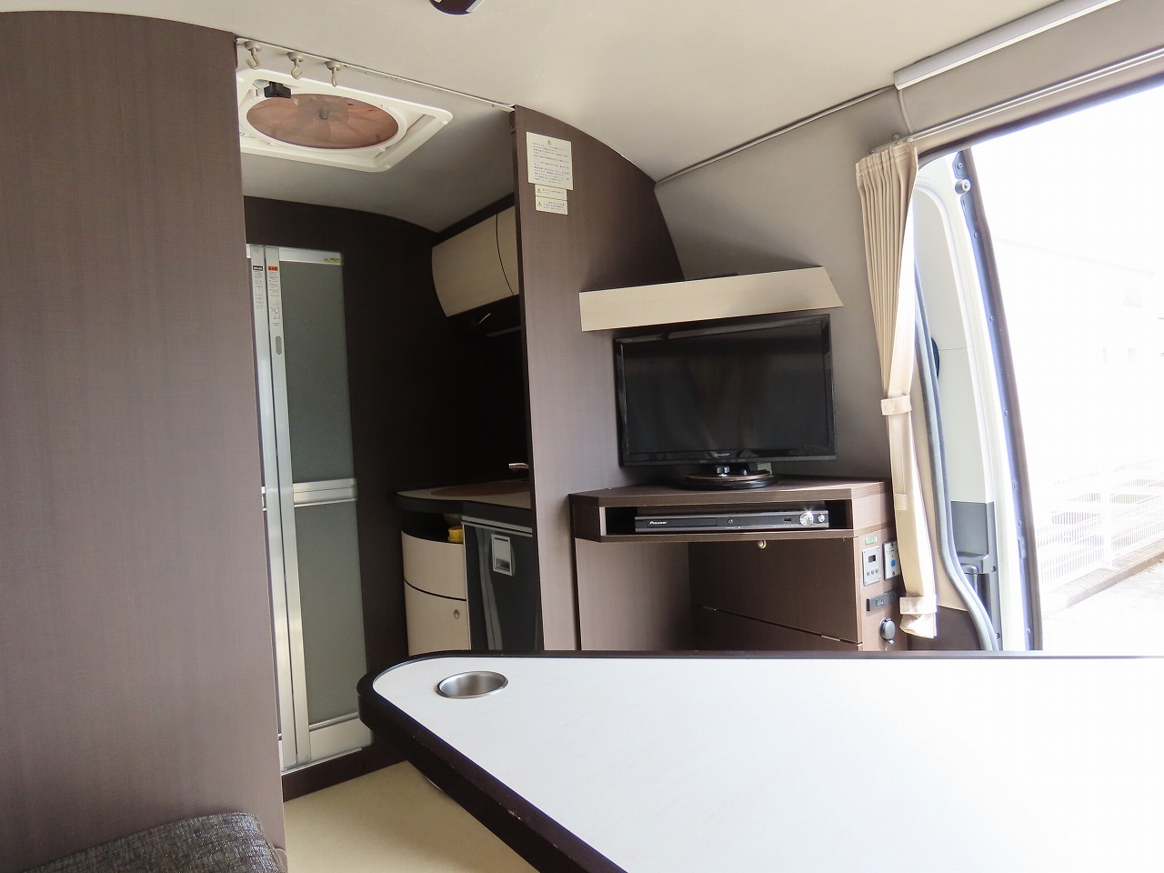 キャンピングカーバンコン