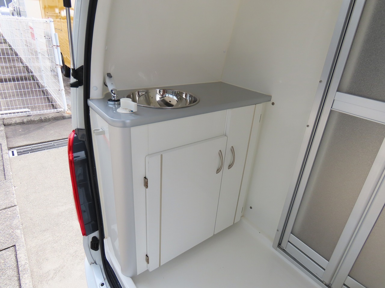 キャンピングカーバンコン