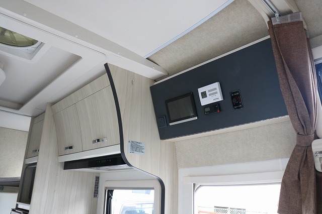 キャンピングカーキャブコン