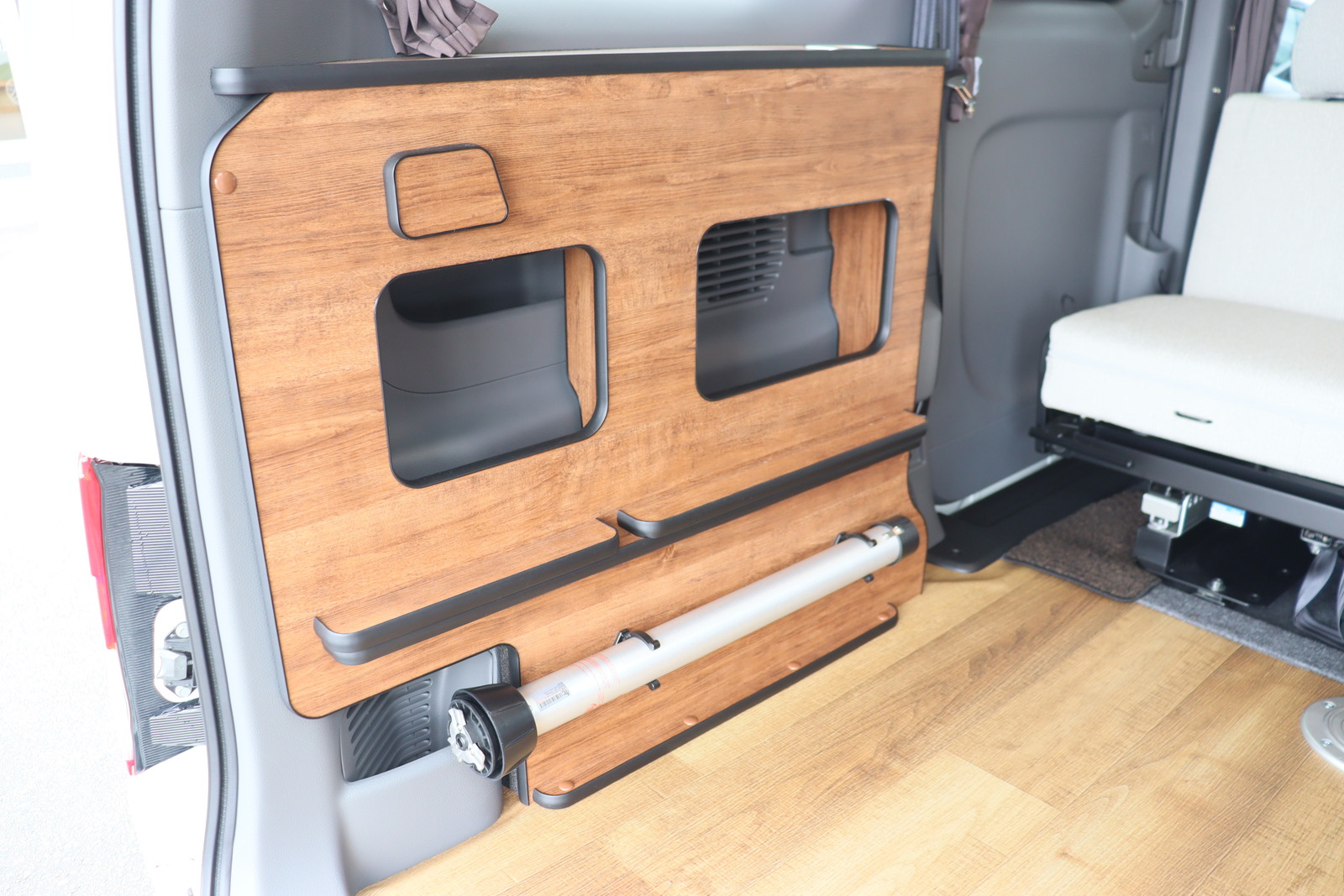 キャンピングカーバンコン