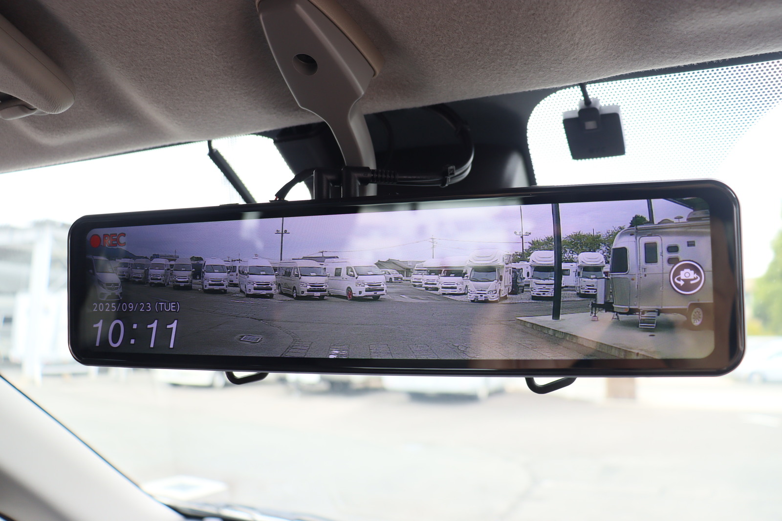 キャンピングカーバンコン