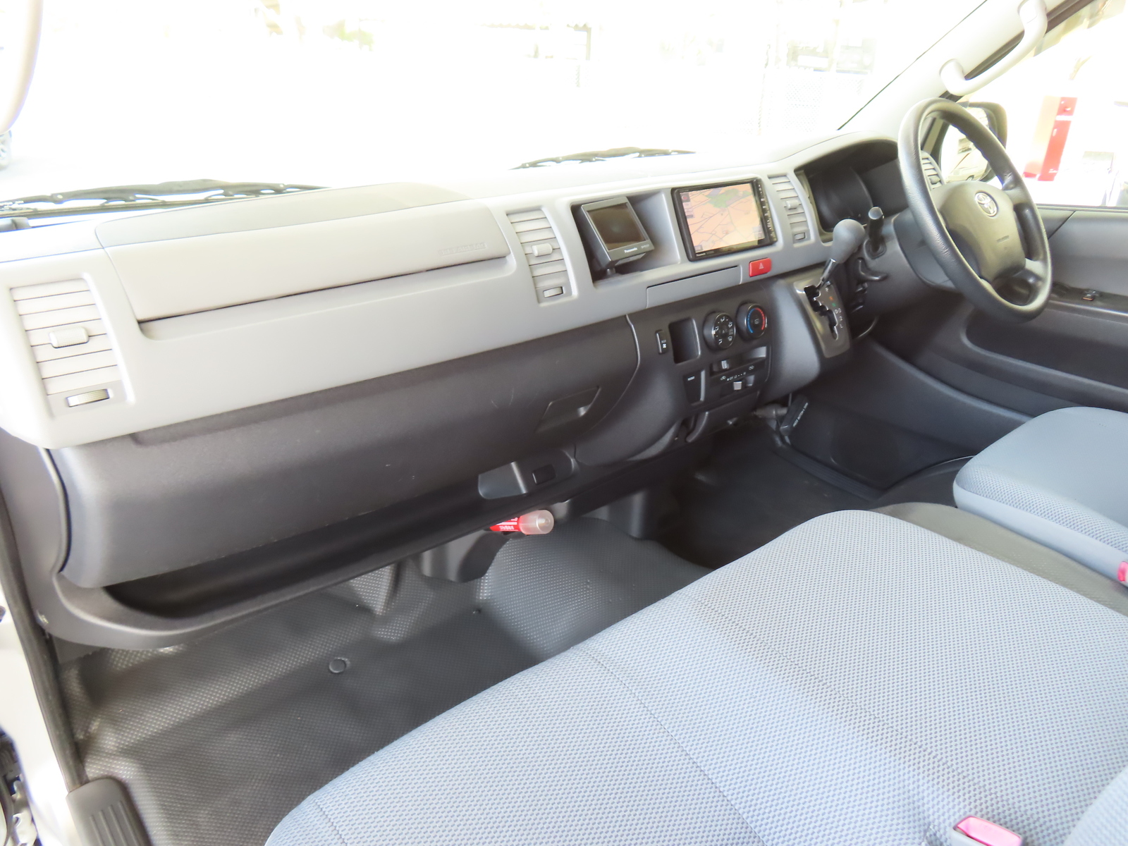 キャンピングカーバンコン