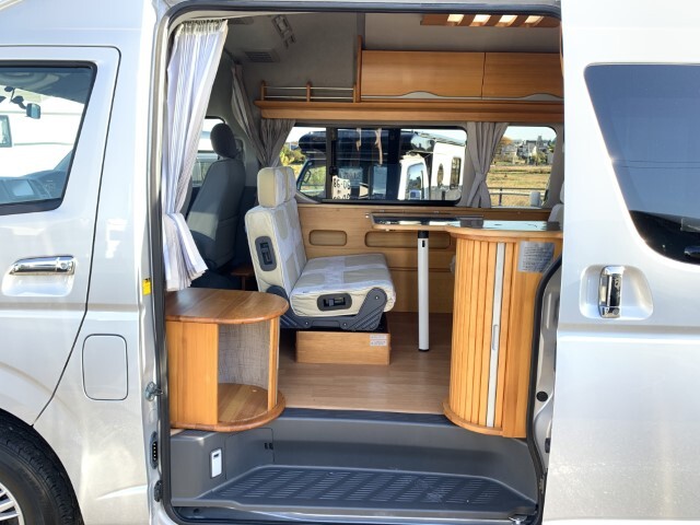 キャンピングカーバンコン