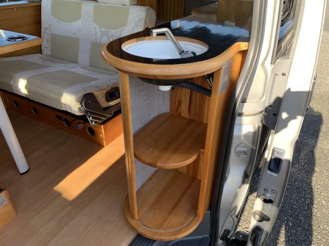 キャンピングカーバンコン