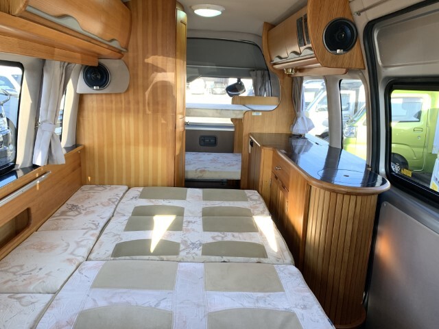 キャンピングカーバンコン