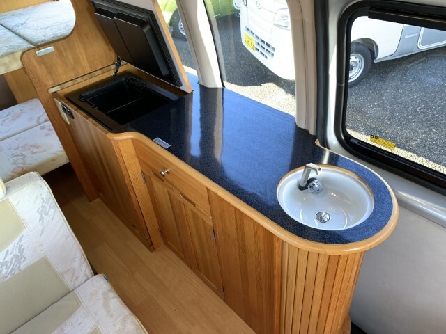 キャンピングカーバンコン