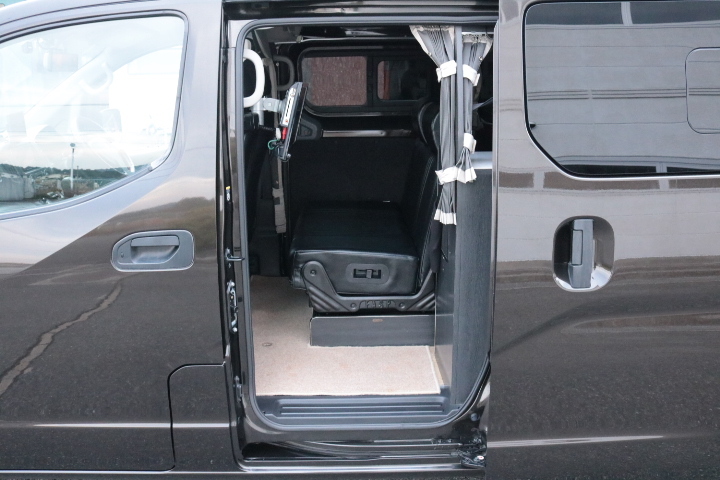 キャンピングカーバンコン