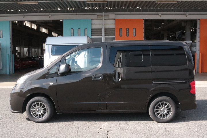 キャンピングカーバンコン