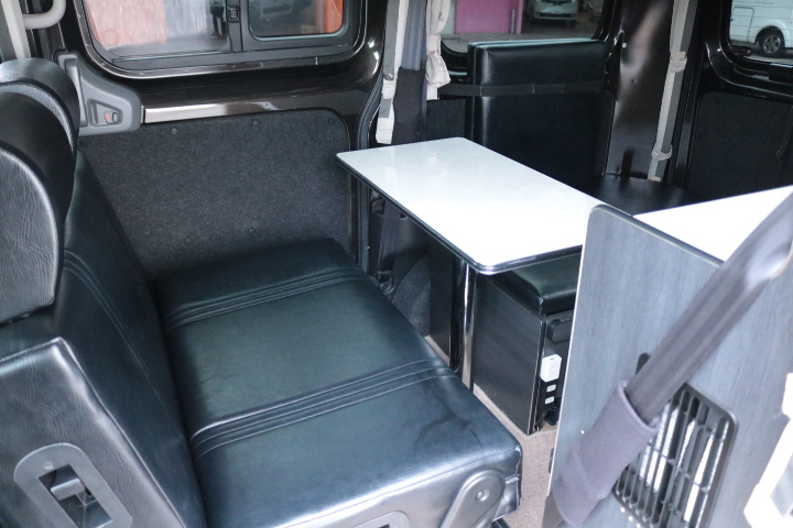 キャンピングカーバンコン