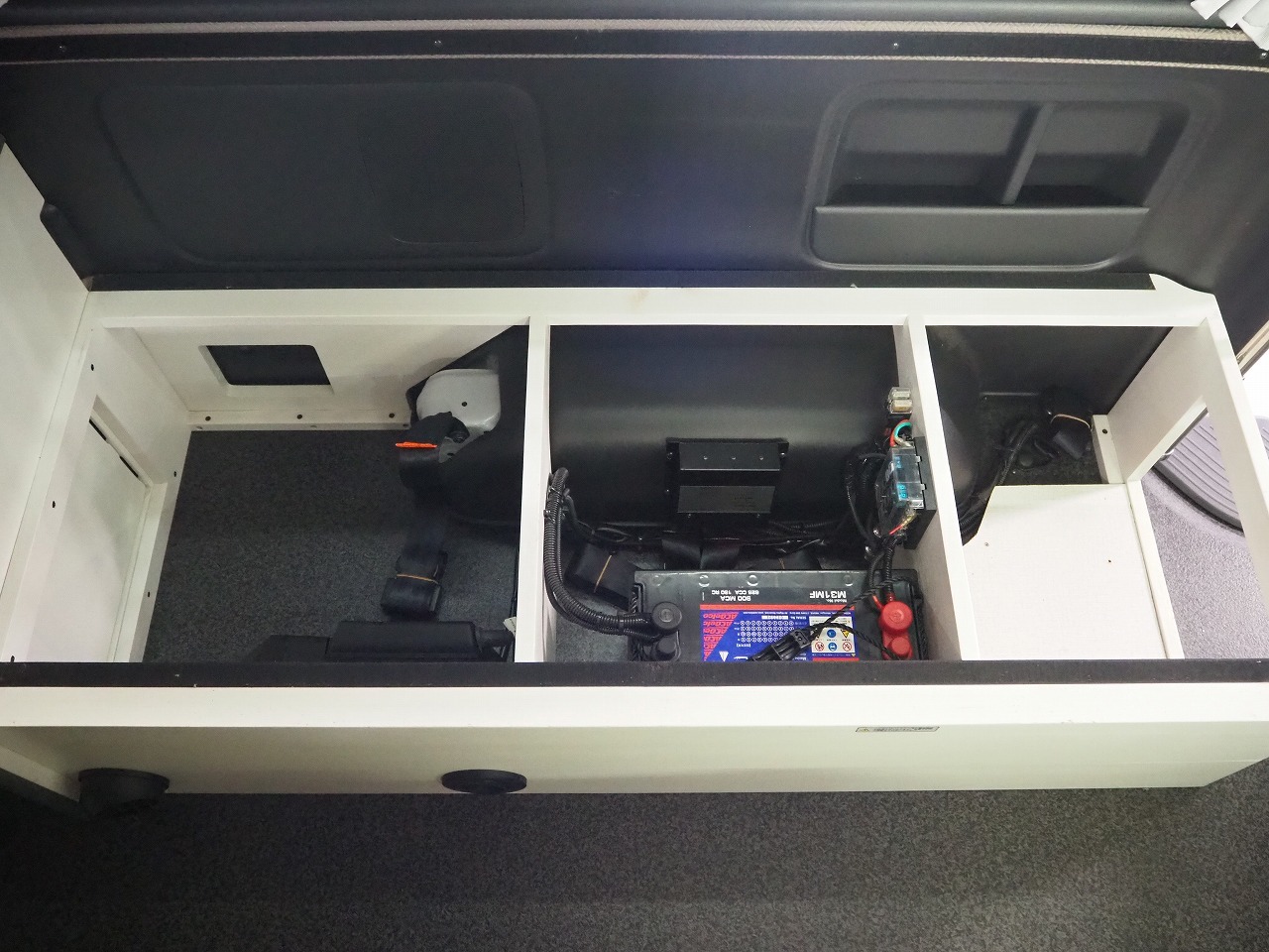 キャンピングカーバンコン