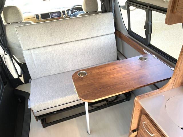 キャンピングカーバンコン