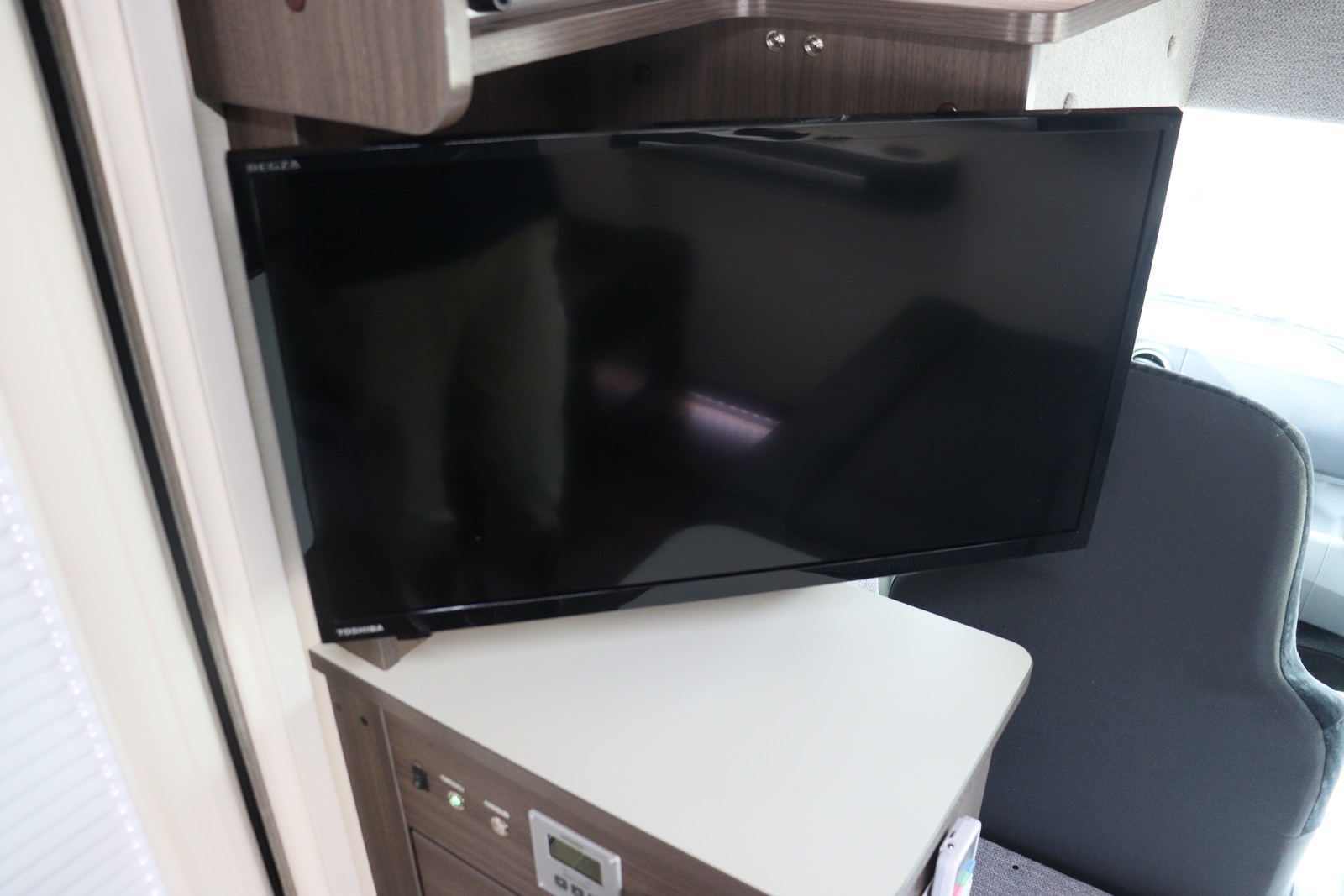 キャンピングカーキャブコン