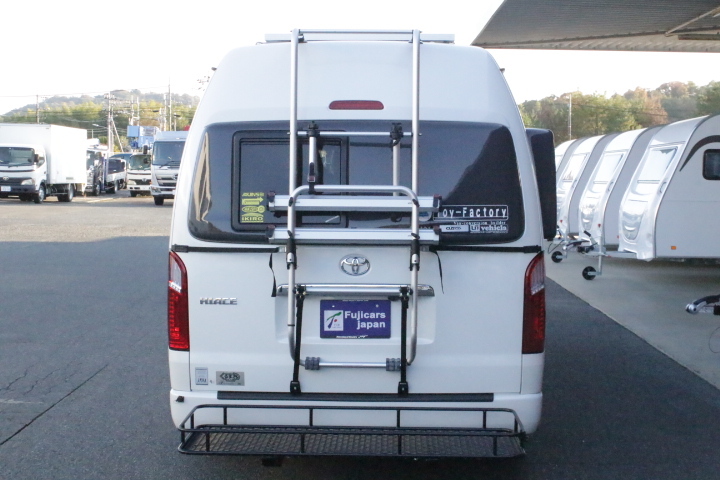 キャンピングカーバンコン