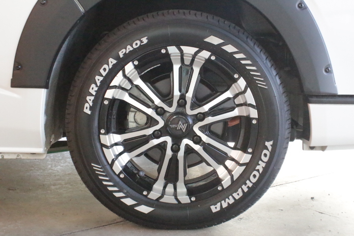 キャンピングカーバンコン